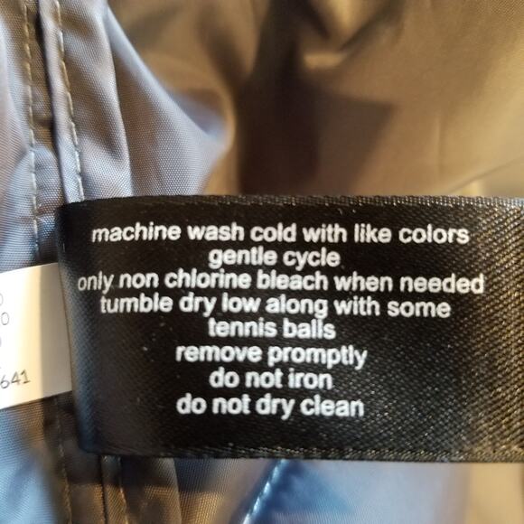 Lane Bryant Shirred Side Packable Puffer Jacket Coat Zip Front Hooded Size 18/20 - Picture 10 of 11